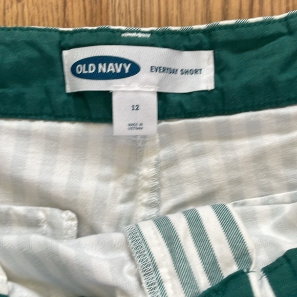 Old Navy everyday shorts. Striped green and white. Size 12. - Picture 3 of 5